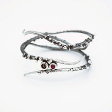 Load image into Gallery viewer, Sapphire Quartz Pearl Serpents Bangle