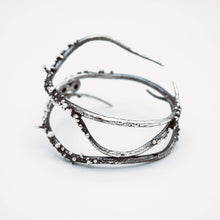 Load image into Gallery viewer, Sapphire Quartz Pearl Serpents Bangle
