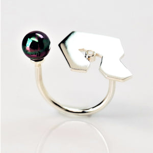 Contemplation Ring 1 in High Polish - Sterling Silver, White Topaz, Peacock Freshwater Pearl - TIN HAUS Jewelry