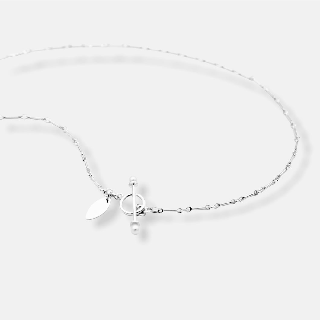 Darling Pearl Toggle Bar Chain Necklace