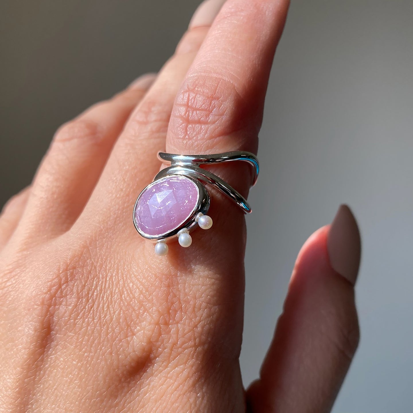 Diatom Pink Sapphire Ring in sunlight. - TIN HAUS