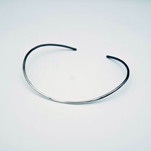 Load image into Gallery viewer, Simplicity Open Collar Choker